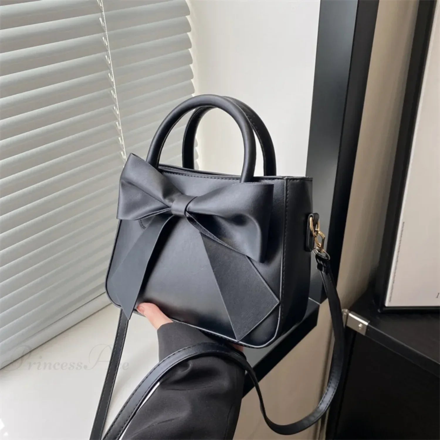 Bow PU Leather Solid Underarm Handbag Black handbag-250126