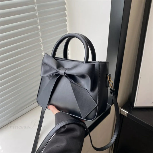 Bow PU Leather Solid Underarm Handbag Black handbag-250126