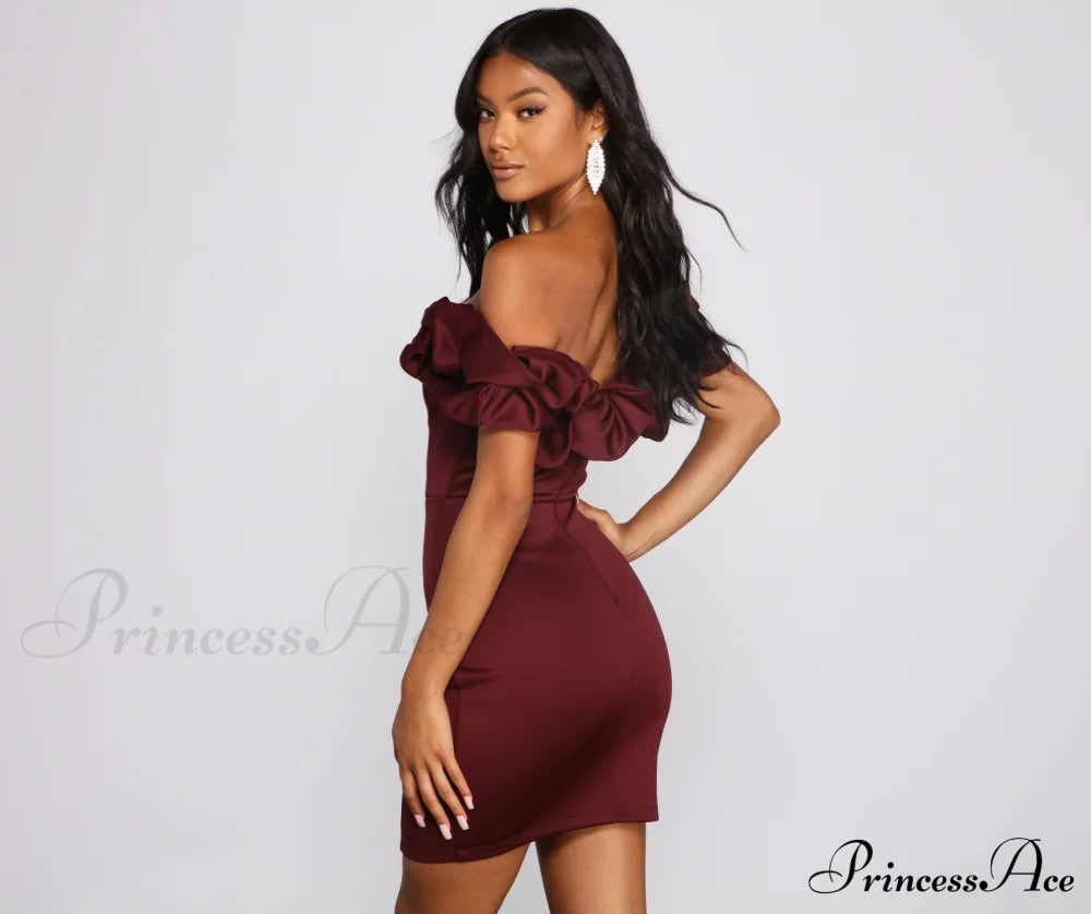 Kiari Formal Off Charming The Shoulder Ruffled Dress S.o. Short Dresses