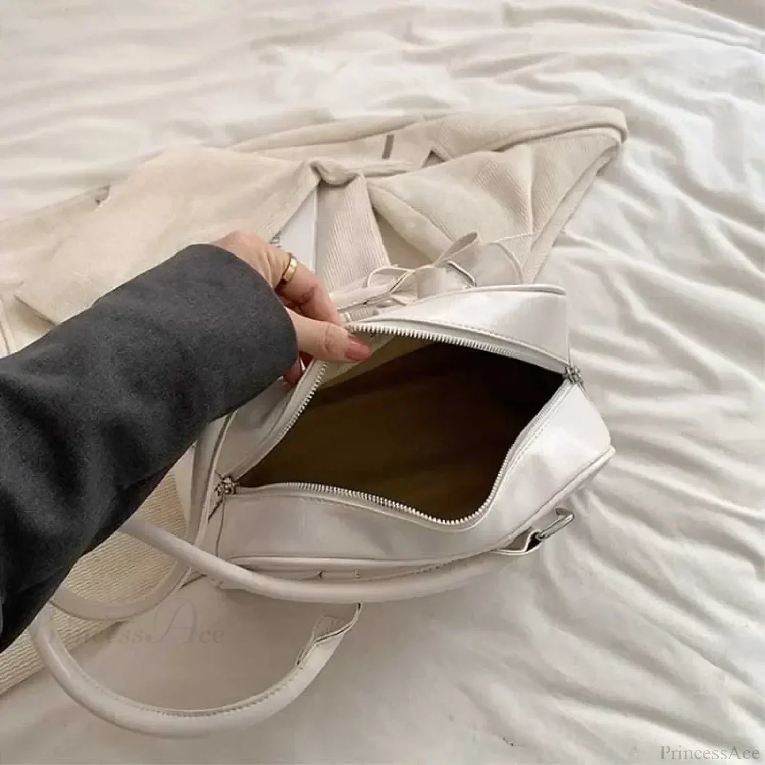 PU Leather Bow Shoulder Handbag shoulder-250126