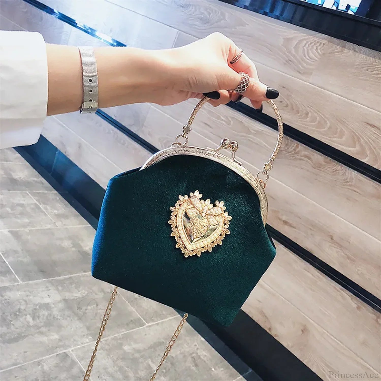 Shiny Heart Shape Evening Clutch Chain Shoulder Bag clutchbag-250126