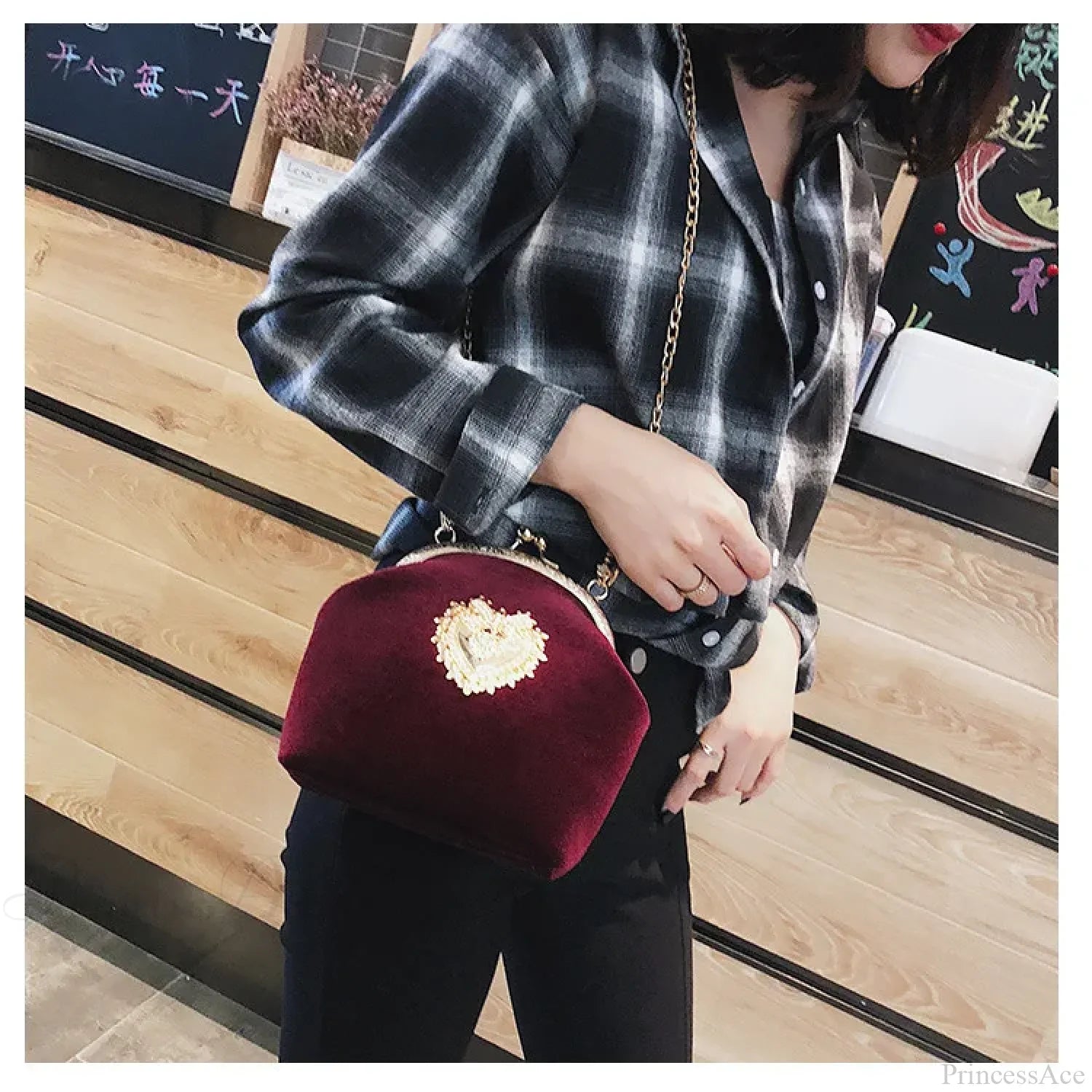 Shiny Heart Shape Evening Clutch Chain Shoulder Bag Red clutchbag-250126