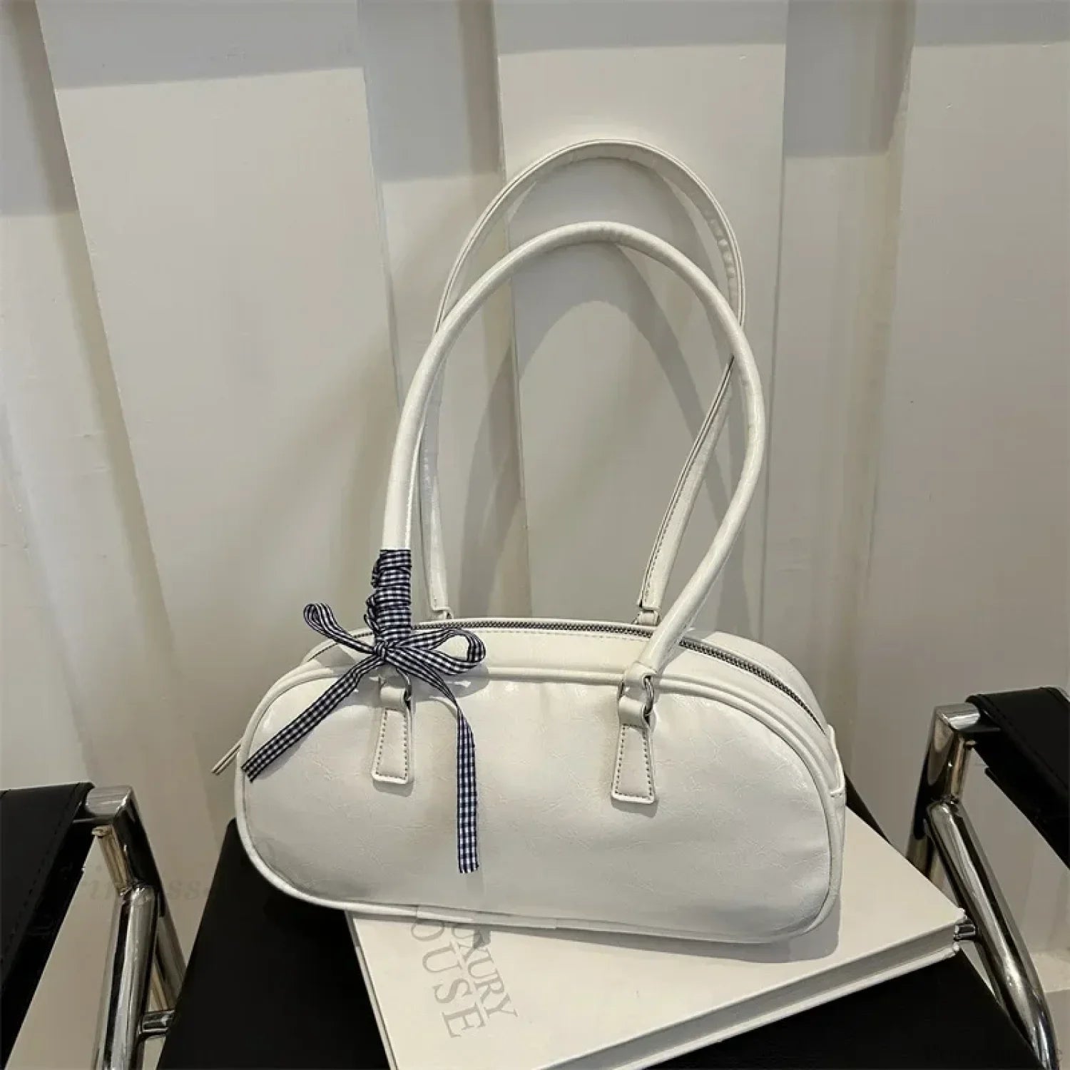 Silver Pillow Crossbody Shoulder Bag White (free Ribbon) shoulder-250126